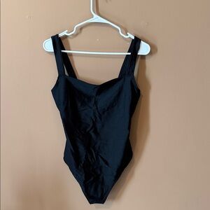 Good American black bodysuit